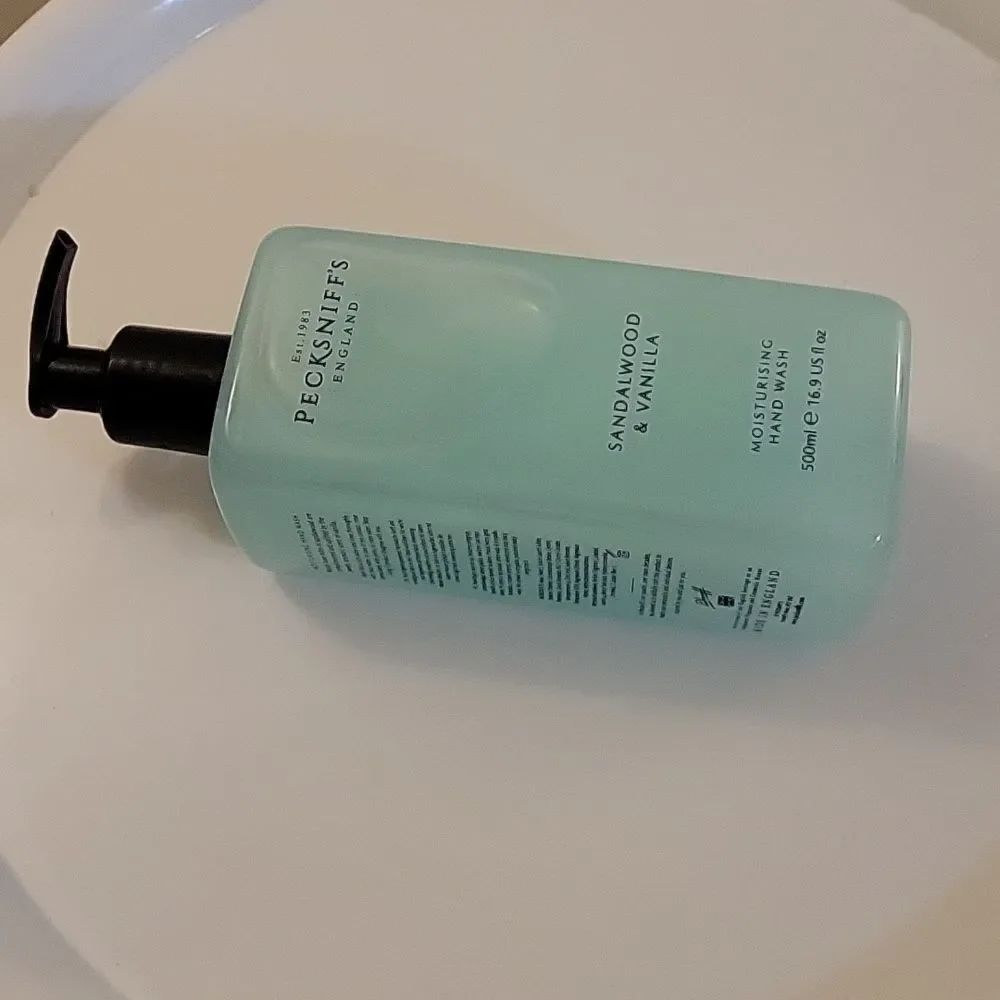 HAND &BODY SOAP - Picture 9 of 9